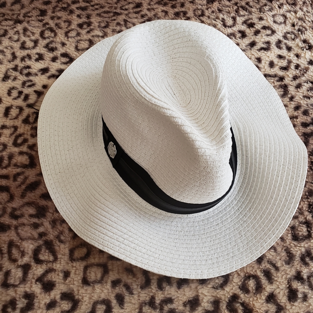 Vince Camuto Hat